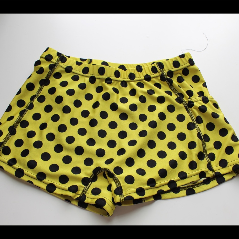 Athletic shorts/spandex